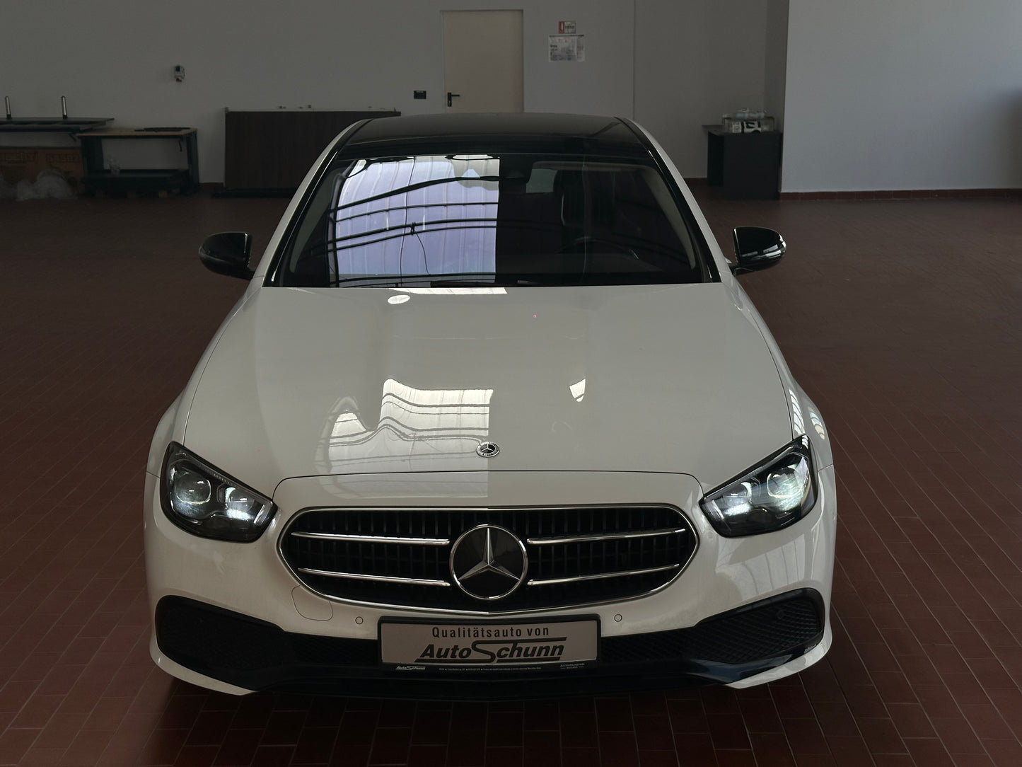 Concurs - MERCEDES-BENZ E300de în valoare de £40 000