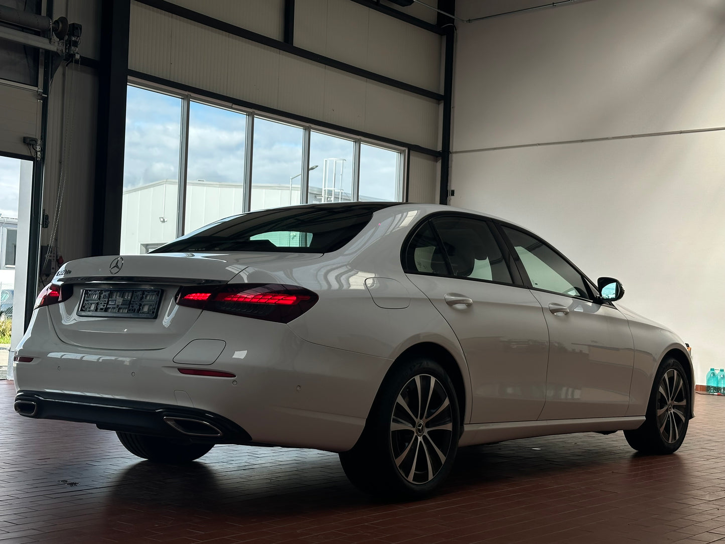 Concurs - MERCEDES-BENZ E300de în valoare de £40 000